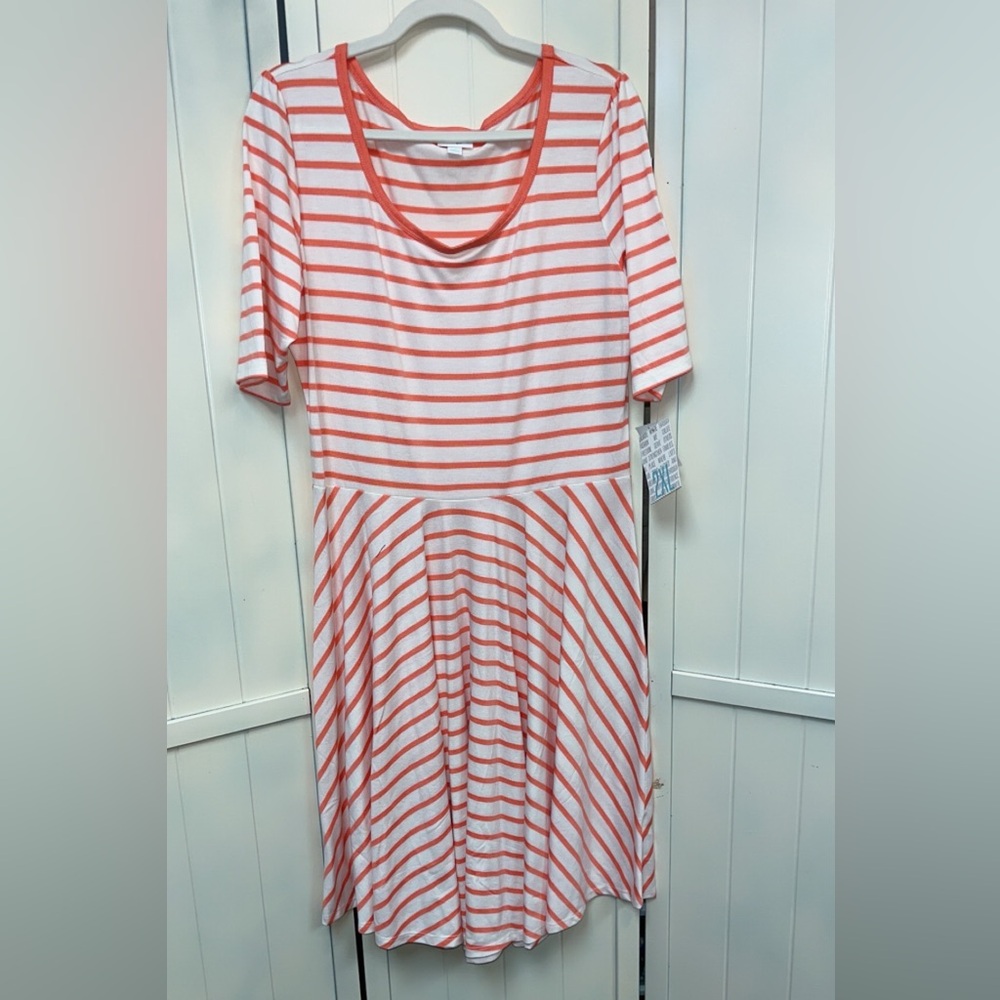 New Plus Size 2X LulaRoe Nicole Dress